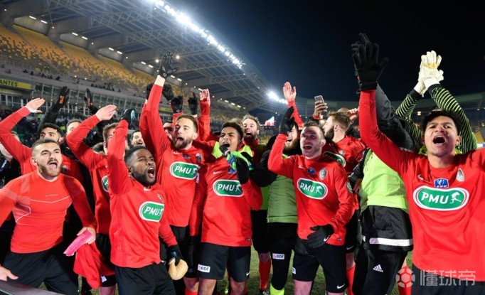 法国杯倒计时；成都蓉城清晨调整名单；细节引发关注；媒体盛赞；数据趋势出现新变化的简单介绍