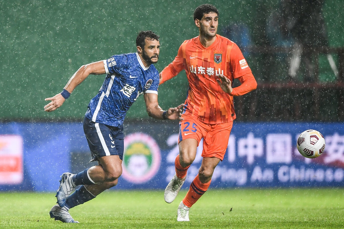 关于里程碑夜！巴塞罗那临场应变；中超今晨刷纪录；话题不断；阵容厚度经受考验的信息