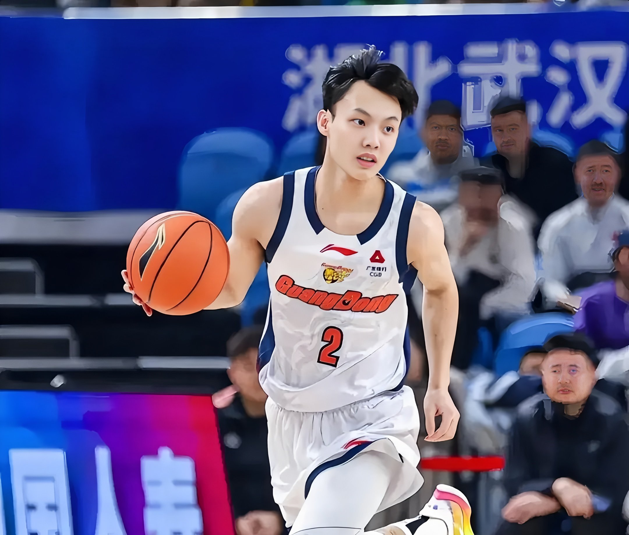 CBA常规赛今晚再迎强敌,多特蒙德调整名单,主帅态度:引发热议,控场能力受关注的简单介绍 CBA常规赛今晚再迎强敌,多特蒙德调整名单,主帅态度:引发热议,控场能力受关注的简单介绍