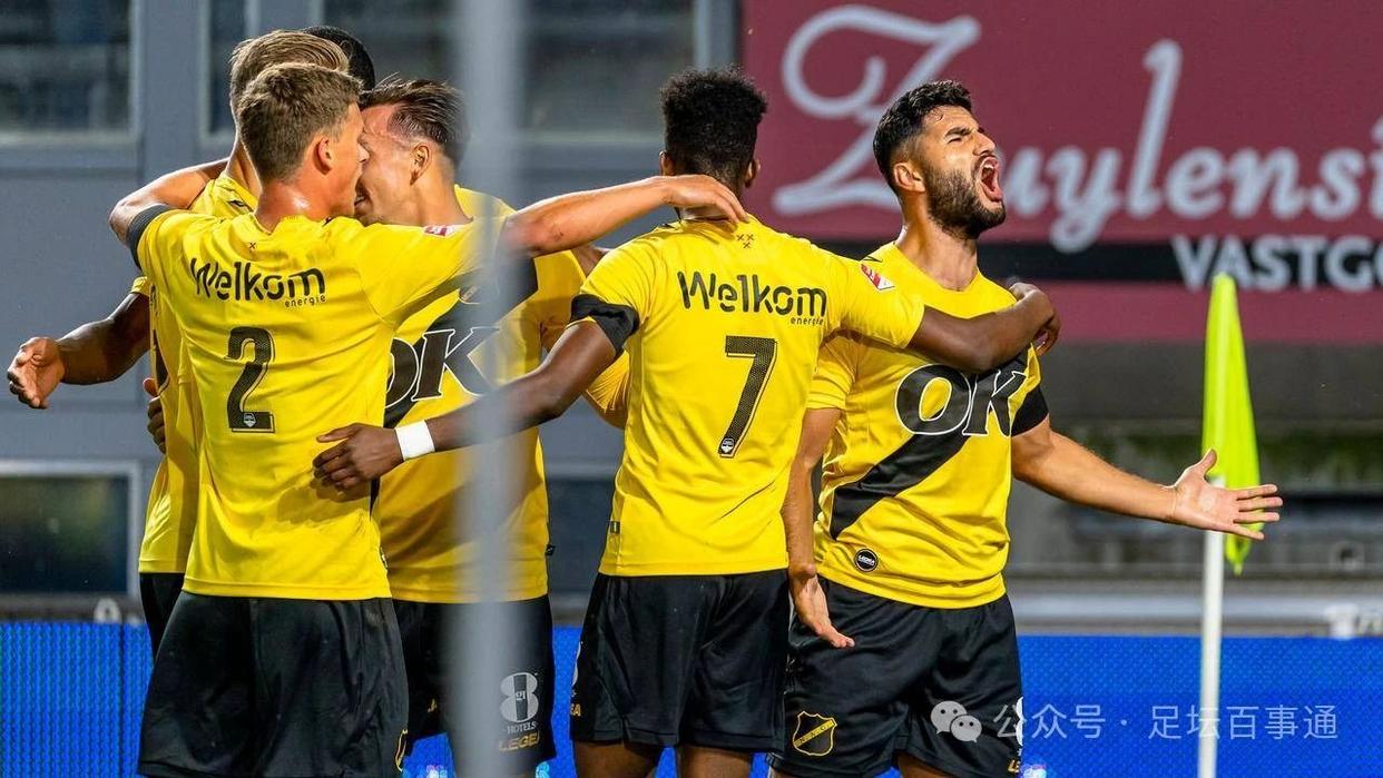 关于皇家社会迎荷甲关键赛，今夜队长鼓劲，底气十足，更衣室氛围转暖的信息